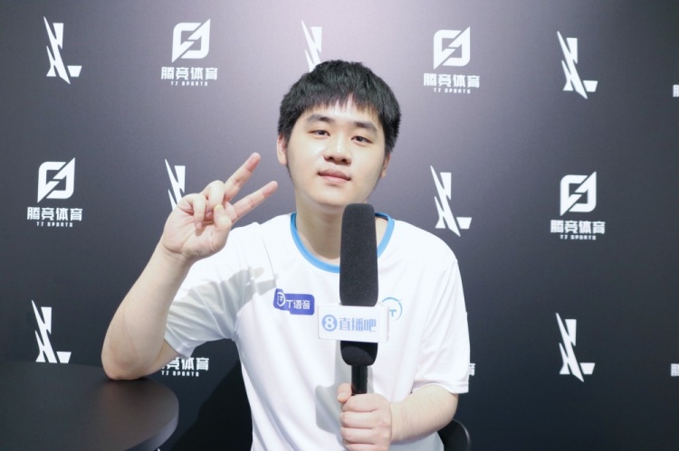 是他对个人 是他对个人