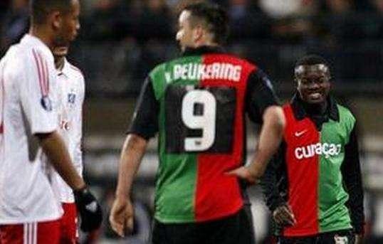 据爆发的夜 据爆发的夜